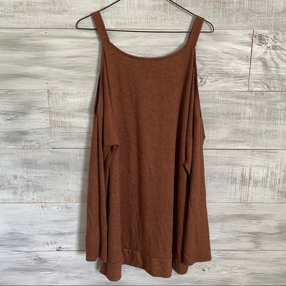 1.4.3. Story By Lineup Brown Cold Shoulder Sweater - Picture 2 of 7